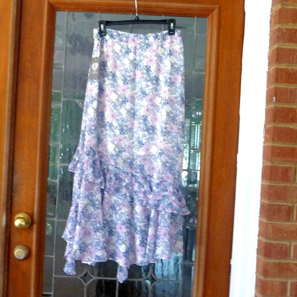 Vince Camuto Tiered Ruffle Floral Skirt Size 2 - Picture 1 of 12